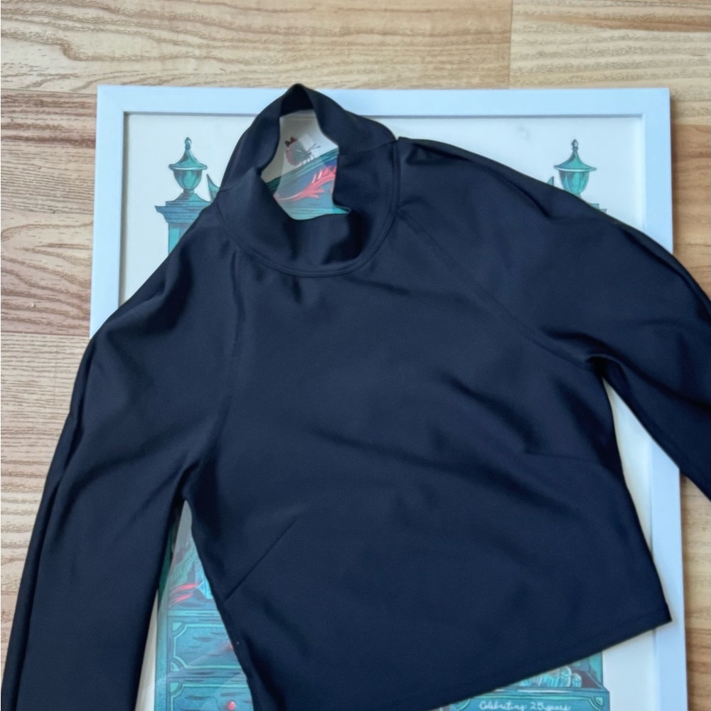 Black Long Sleeve Top for workout